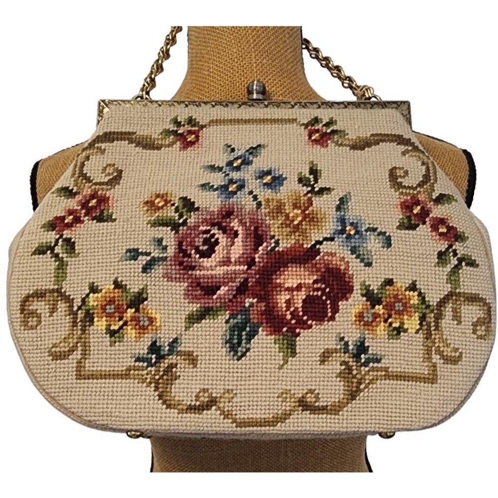 Vtg. Needlepoint purse